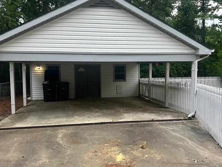 3909 Benjamin Ct — Photo 2