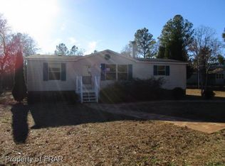2498 Docs Rd, Spring Lake, NC 28390