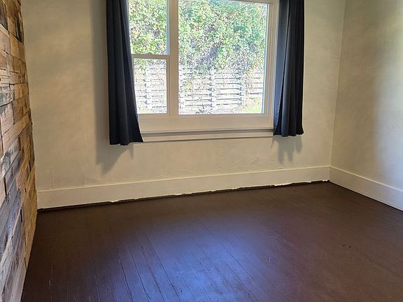 5th image of 2029 Lincoln St