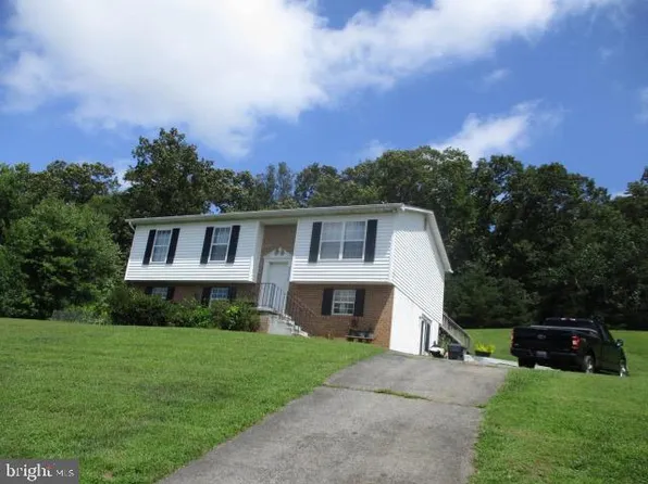 38430 Arlington Dr, Mechanicsville, MD 20659
