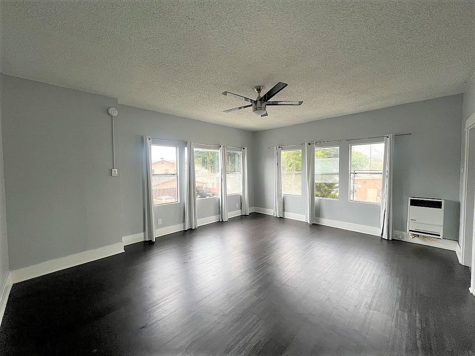 2nd image of 546 W 15th St APT 5