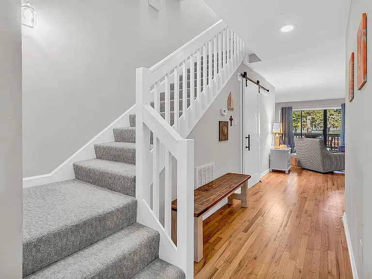 4000 Fairway Lakes Dr — Photo 22