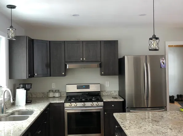 124 Battle St, Webster, NH 03303