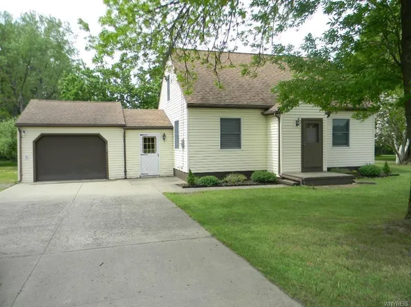 12696 Creek Rd, Sardinia, NY 14030