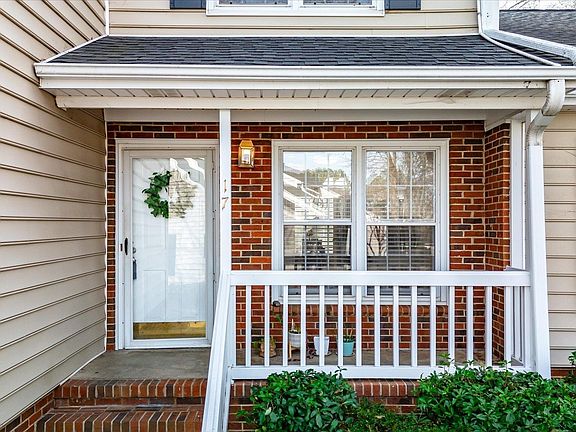 2nd image of 40 Wood Pointe Dr Unit 17