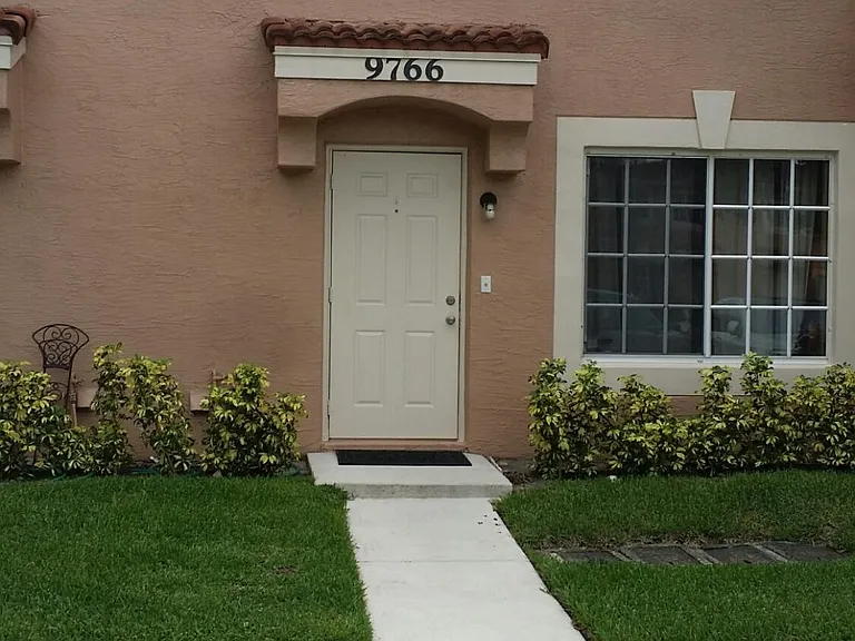 9766 Kamena Cir — Photo 1
