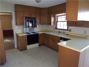 2nd image of 2246 N 74th St