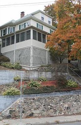 2nd image of 405 Lincoln Ave #2