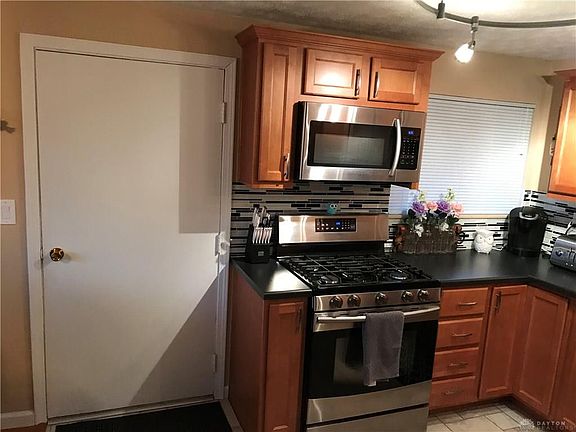 5th image of 2065 Norway Dr