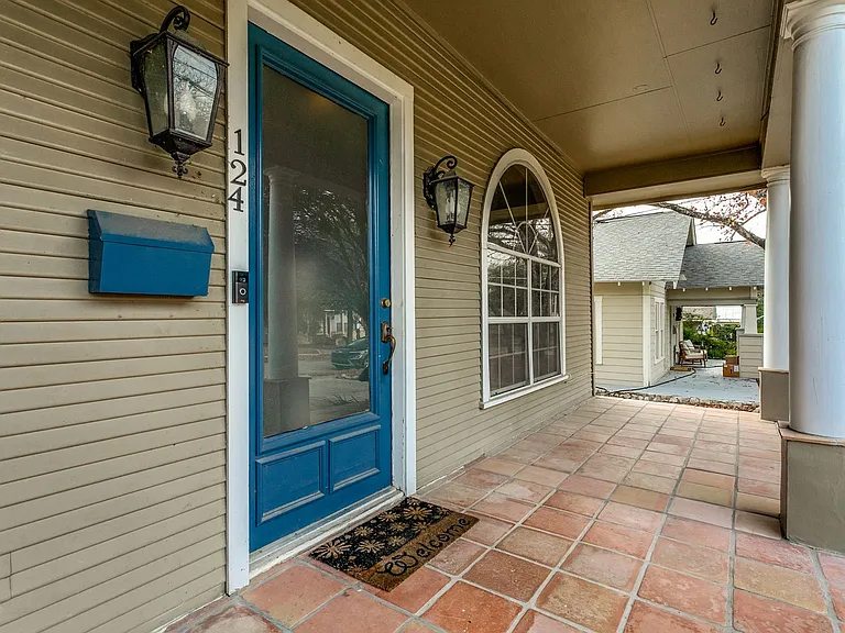124 Normandy Ave — Photo 3