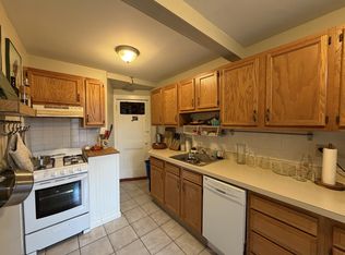 5-7 Craigie Cir, Cambridge, MA 02138