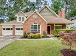 1010 Wellers Ct, Roswell, GA 30076