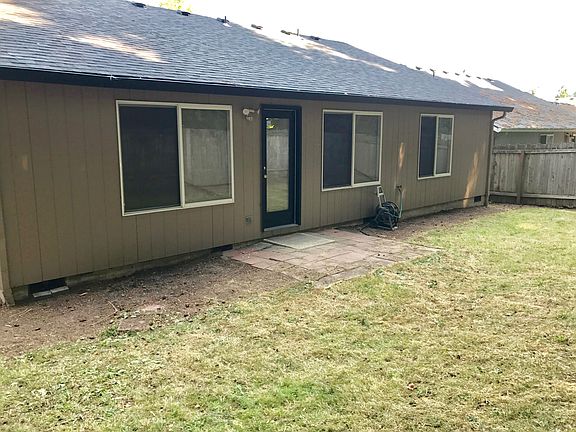 4th image of 8521 NE 14th Ln