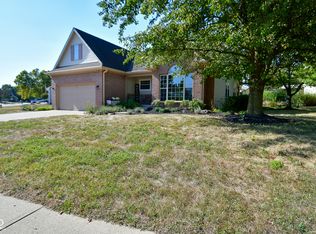 1455 Macintosh Ct, Avon, IN 46123