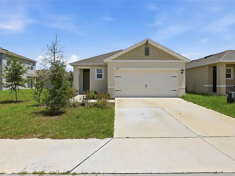 2735 Numa Falls Ave — Photo 2