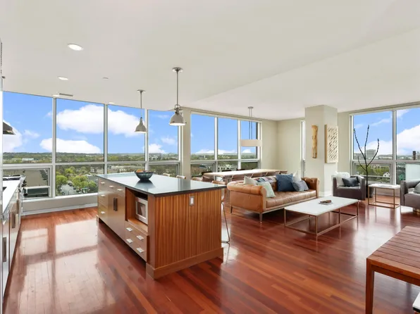 222 2nd St SE APT 1203, Minneapolis, MN 55414