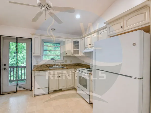 104 Loveland Vis, Whittier, NC