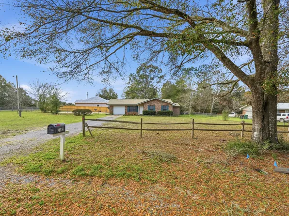 3382 Polly Ln, Crestview, FL 32539