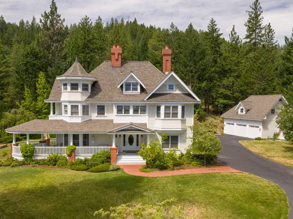 2405 Johns Peak Rd, Medford, OR 97502