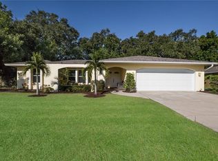 235 Mimosa Cir, Sarasota, FL 34232