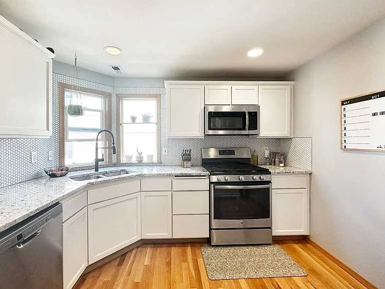 9307 Linden Ave N #D — Photo 6