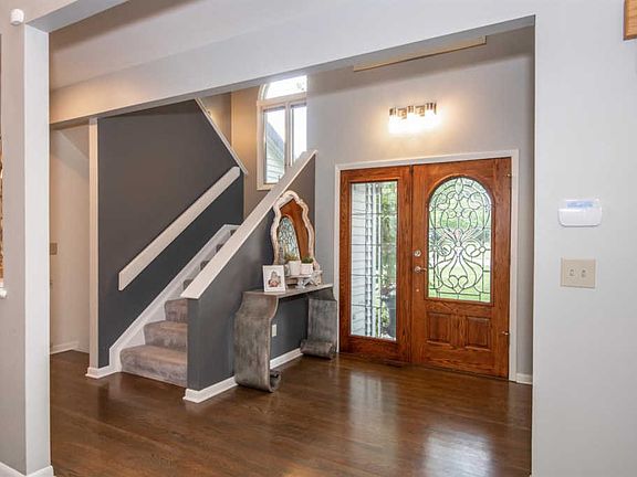 3rd image of 3441 Carpenters Creek Dr