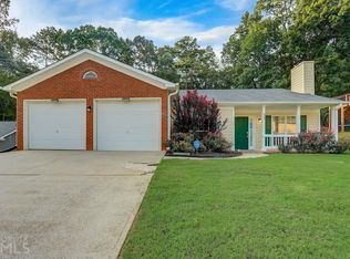 91 Stonehurst Way, Lawrenceville, GA 30044