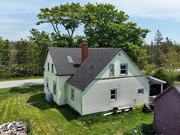 2nd image of 1641 Highway 1