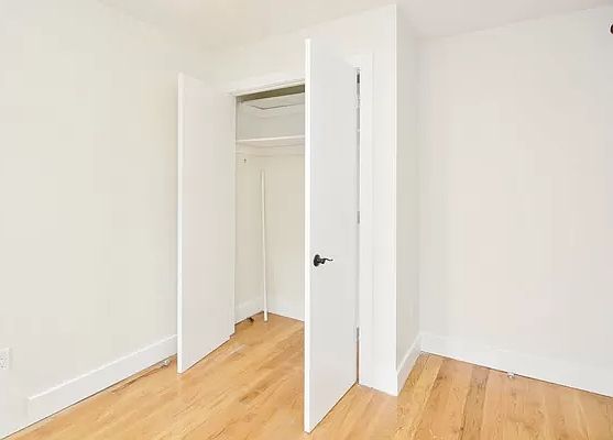 4th image of 567 E 22nd St #1F