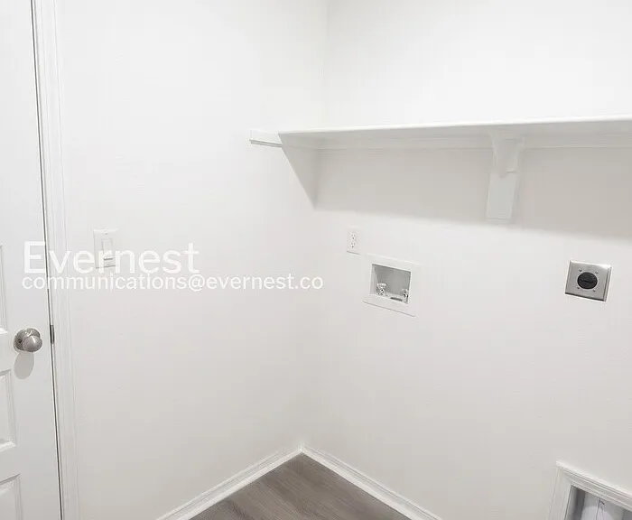 101 E Fredonia Ct — Photo 18