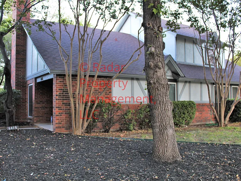 6418 Lago Vista Dr — Photo 2