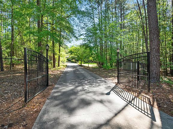 4th image of 1338 John G Richards Rd