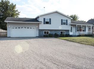 30565 E Thome Rd, Rock Falls, IL 61071