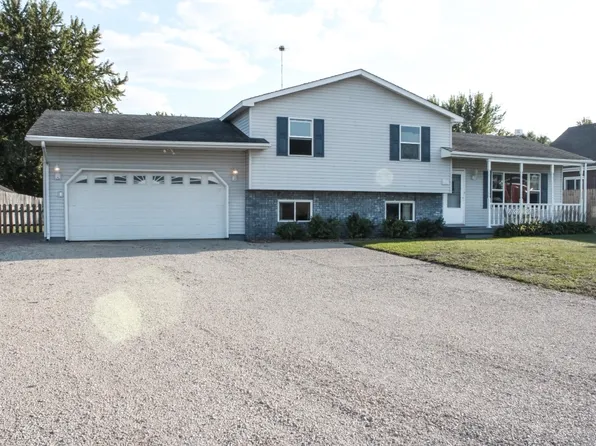 30565 E Thome Rd, Rock Falls, IL 61071