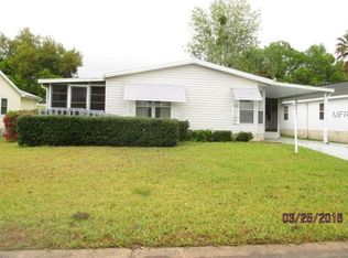 713 Heathrow Ave, Lady Lake, FL 32159