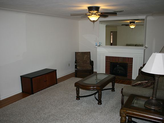 4th image of 120 Donald Ave