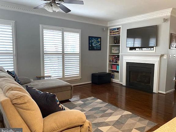 5th image of 9141 Stonegarden Dr