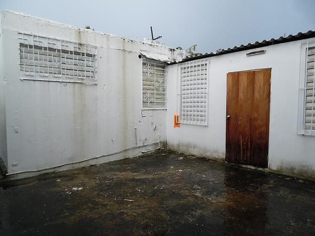 2nd image of 725 Calle 13