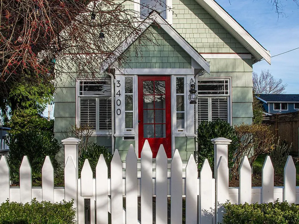 3400 Walnut Ave SW