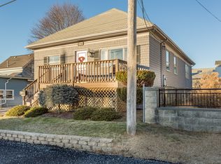 18 Salisbury St, Fall River, MA 02724