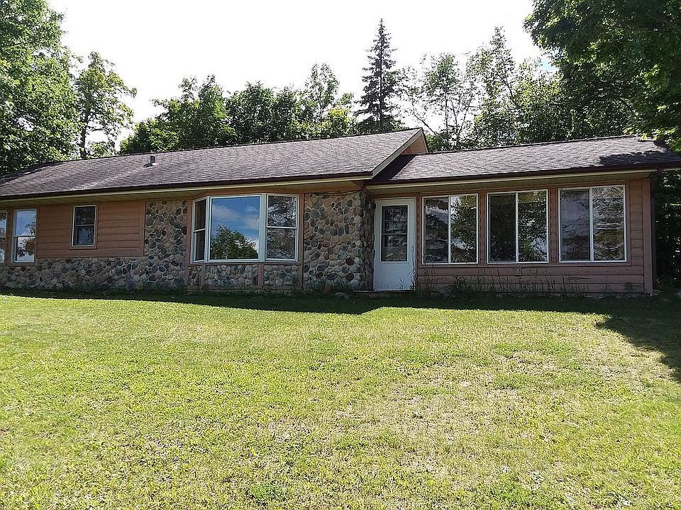 1st image of 24651 Creek Ct NE