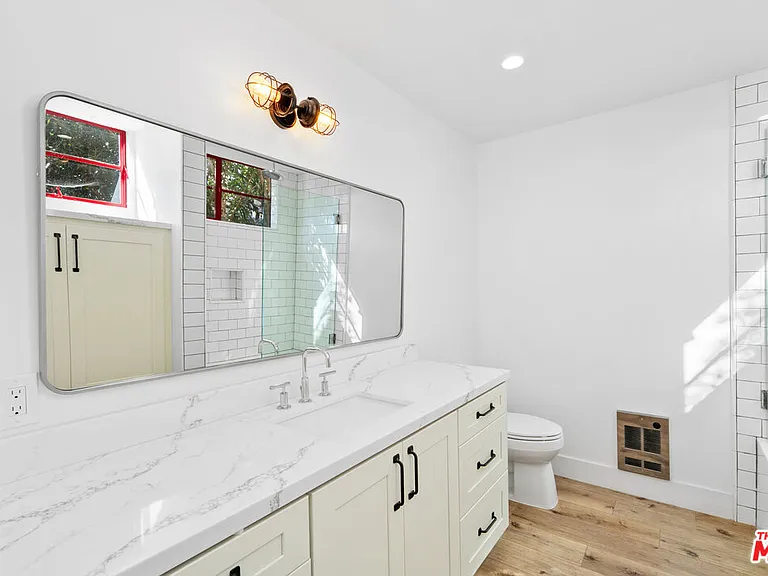 29235 Heathercliff Rd #6 — Photo 12