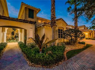1369 Emerald Dunes Dr, Sun City Center, FL 33573