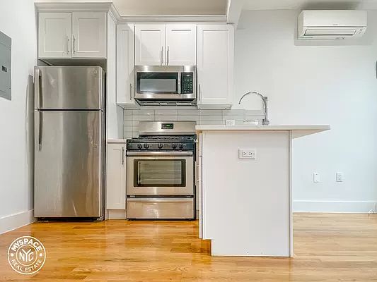 4th image of 225 Howard Ave #3D