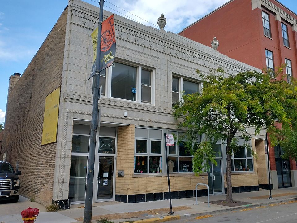 1st image of 4432 N Kedzie Ave #200