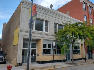 4432 N Kedzie Ave #200, Chicago, IL 60625