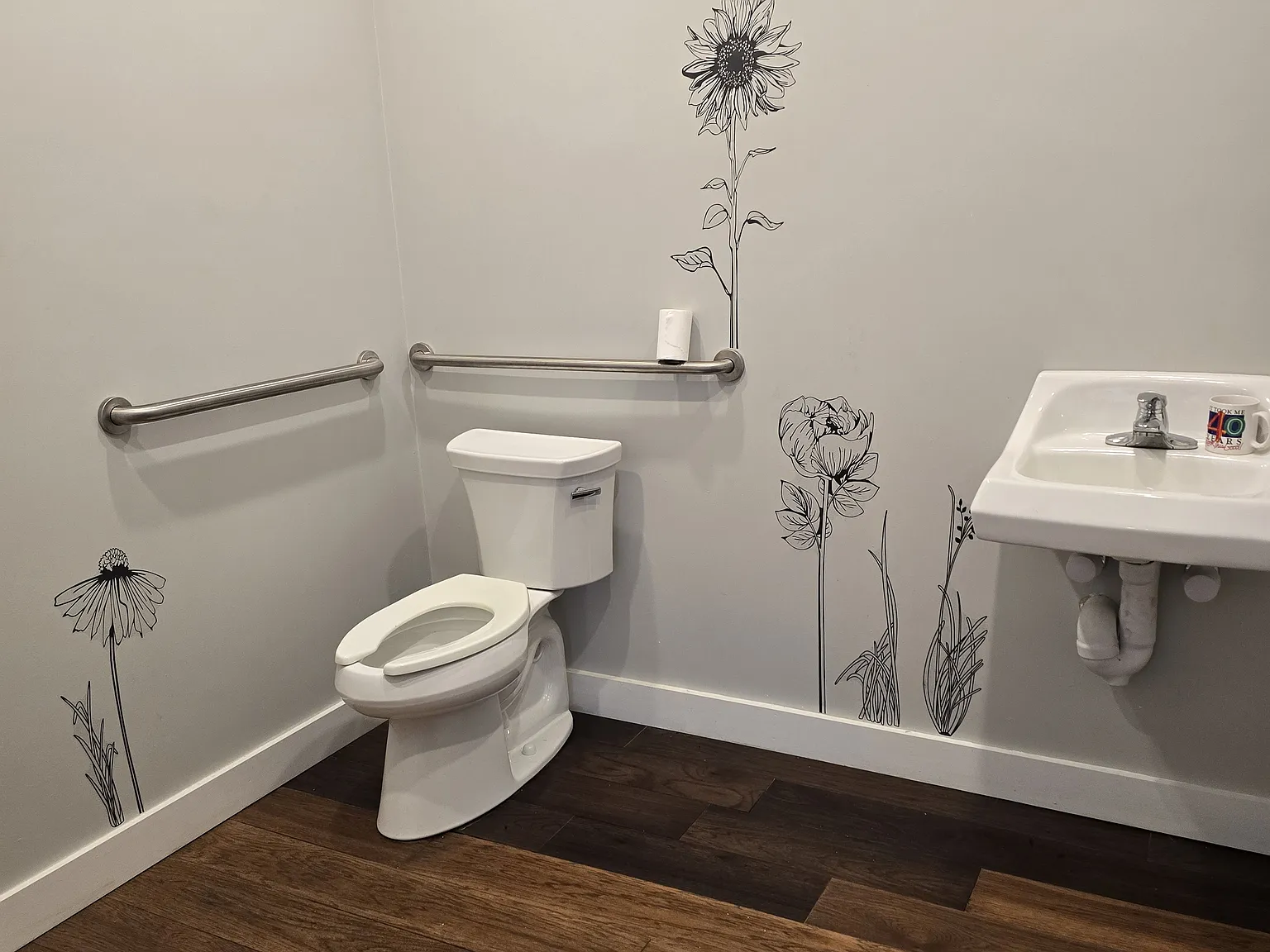 Studio, 900 sqft, $1,250 — Photo 2