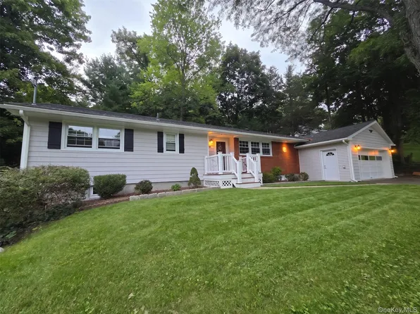 80 Colburn Drive, Poughkeepsie, NY 12603