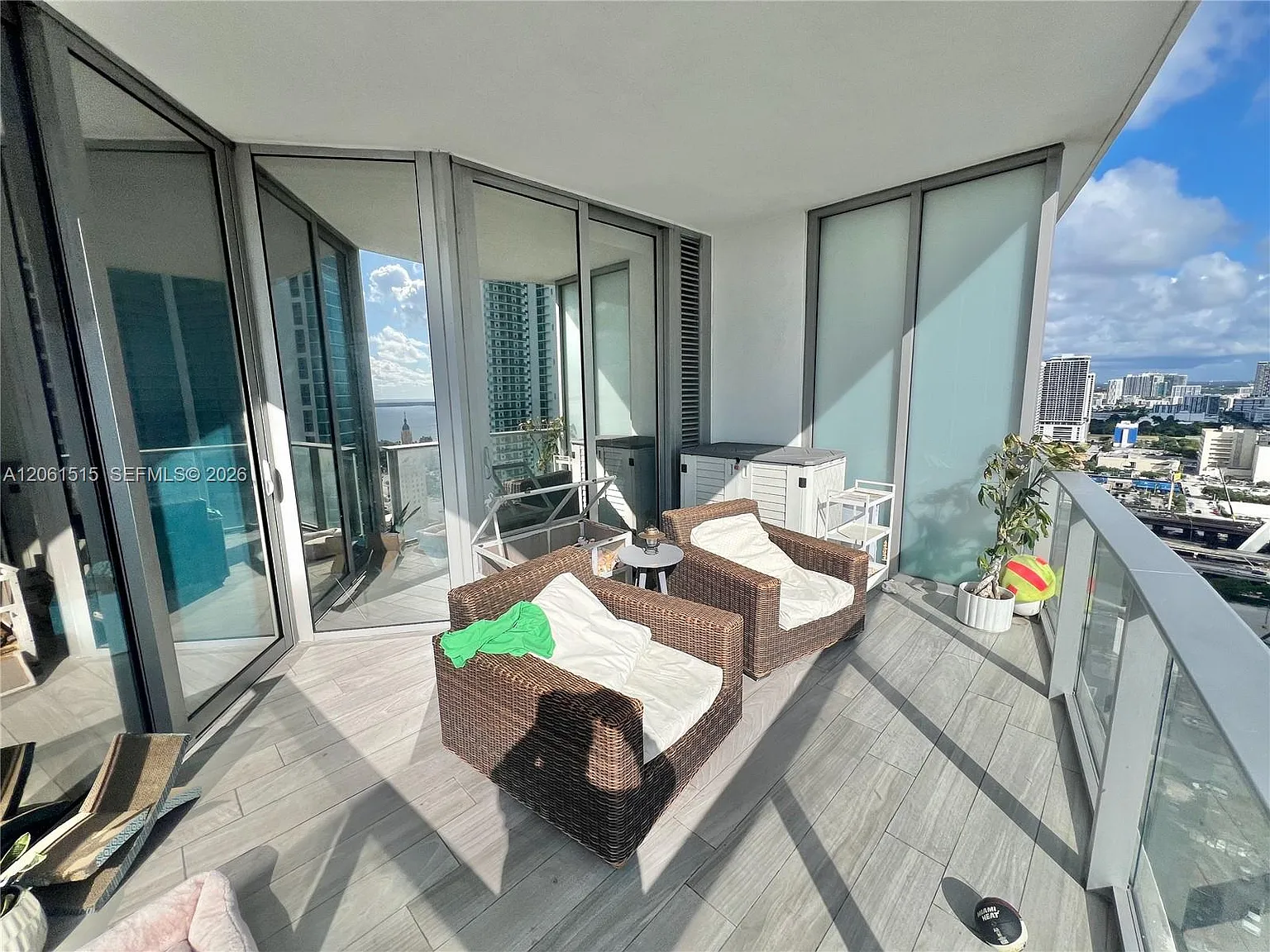 Paramount Miami Worldcent — Photo 3