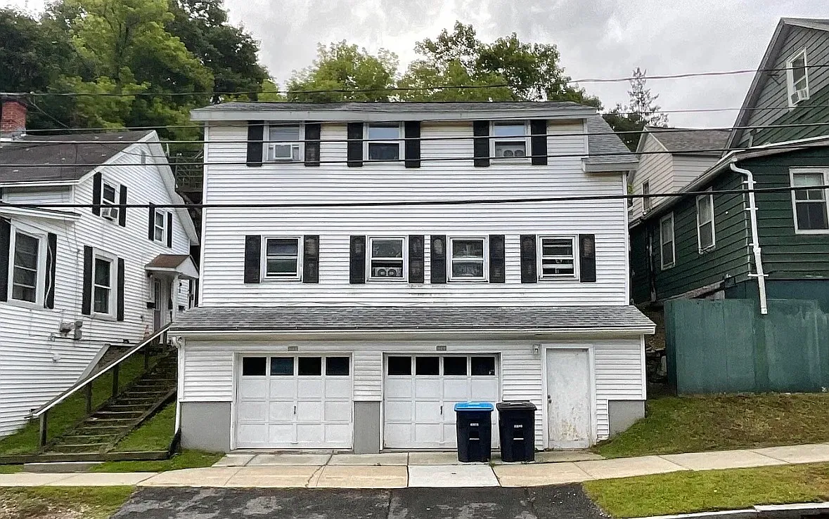 2 bed, 750 sqft, $1,250 — Photo 1